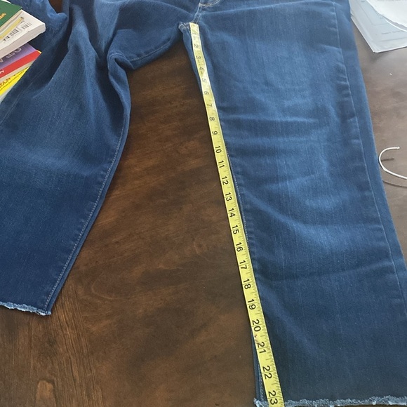 Paige Skyline Straight Jeans in Classic Blue Denim - Women’s Size 31 - Picture 14 of 14